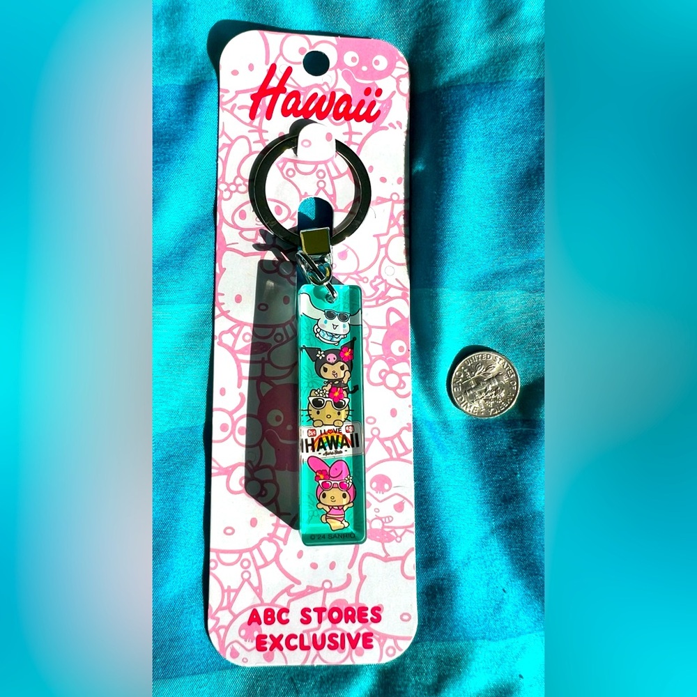 Hello Kitty and Friends Sanrio Acrylic Keyring ABC Store Exclusive Hawaii NWT